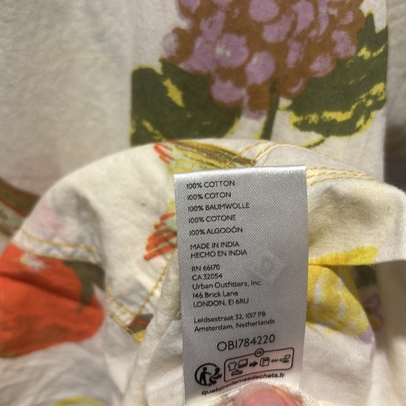 URBAN OUTFITTERS button down cotton fruit design - Picture 4 of 7